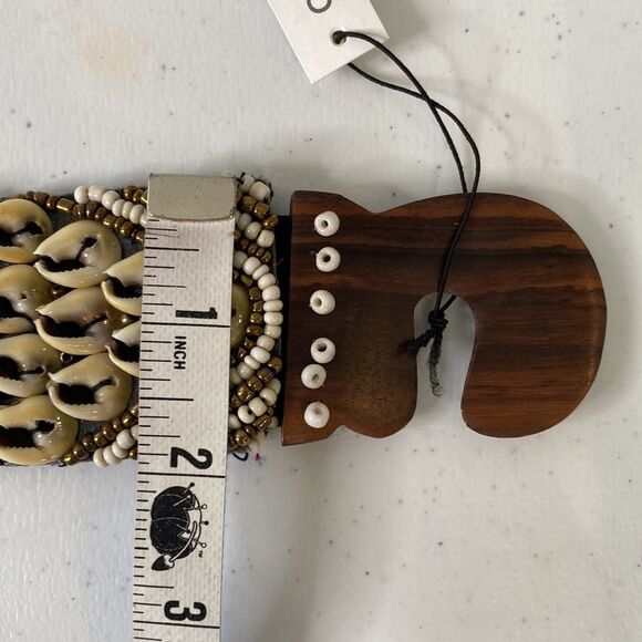 Anthropologie Cocobelle Komodo Papua Shells Beaded Embellish Belt Wooden Clasp - Picture 8 of 9